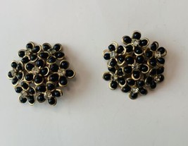 Flowers With Black Stones With Clear Glass Center Costume Clip On Earrings. - £13.15 GBP