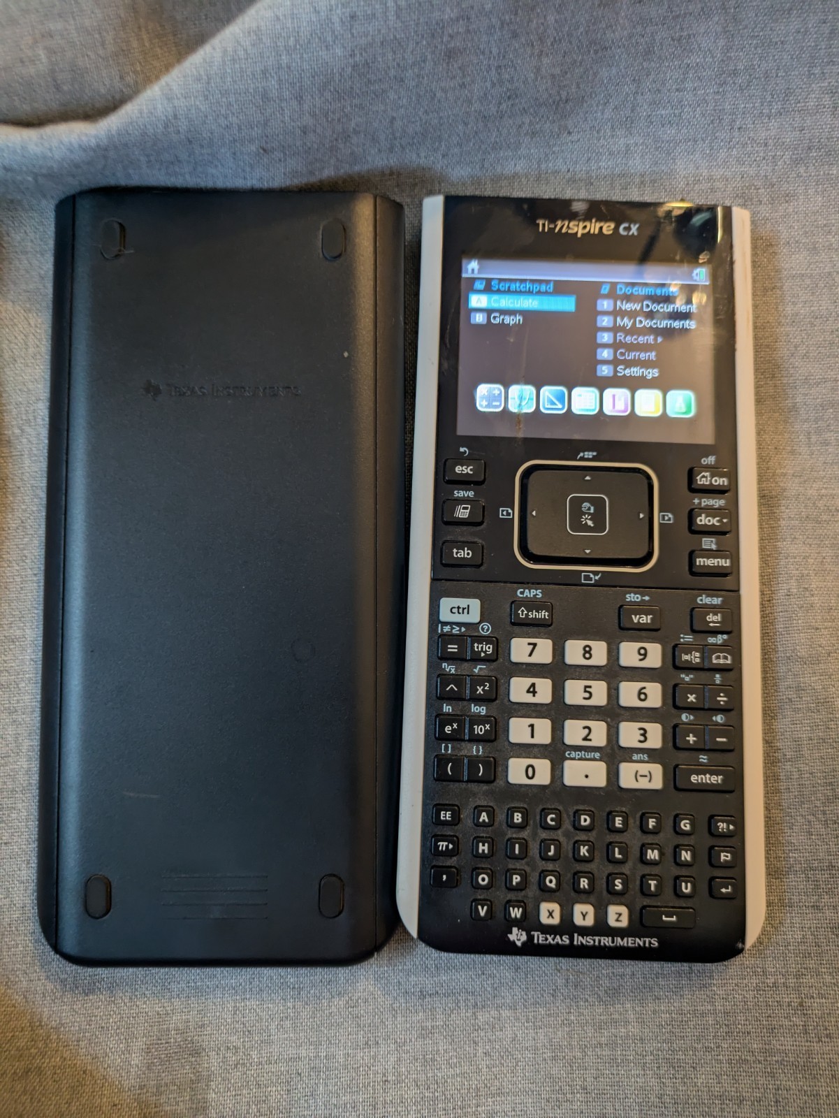 Texas Instruments TI-Nspire CX Colore Graphing Calcolatrice Cavo Incluso Item image 2