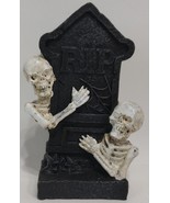 Spooky RIP Seleton Headstone Halloween Decor - $271.82 MXN