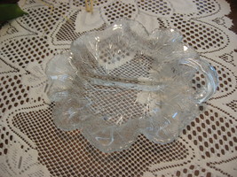 Indiana Glass-Pebble Leaf-Divided Relish Dish-USA-1960&#39;s - $9.00