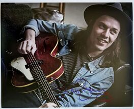 James Bay Signed Autographed Glossy 8x10 Photo - $49.99