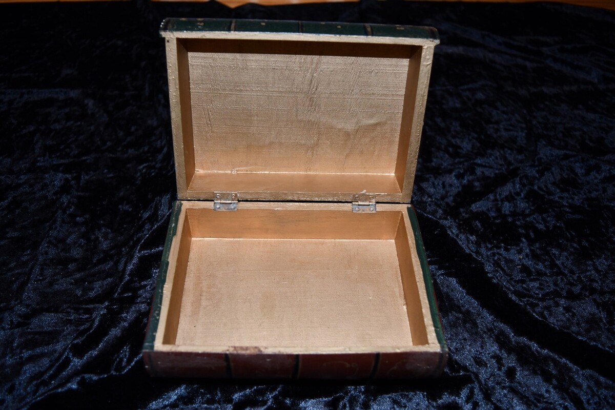 Full-size item image