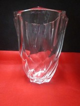 Luminarc France 5&quot; crystal vase swirl - $829.84 MXN