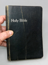 Holy Bible New and Old Testaments KJV Red Letter Concordance World Sears... - $34.95