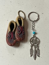 Lot of Pair of Resin Southwest Moccasins &amp; Silvertone Dream Catcher Key ... - £7.41 GBP