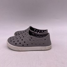 Old Navy Boys Gray Gray White Waterproof Round Toe Slip On Clogs Size 6 - £19.54 GBP