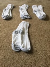  Hanes Boys Crew Socks 8 Pairs Unknown Size White Gray Red - $36.63