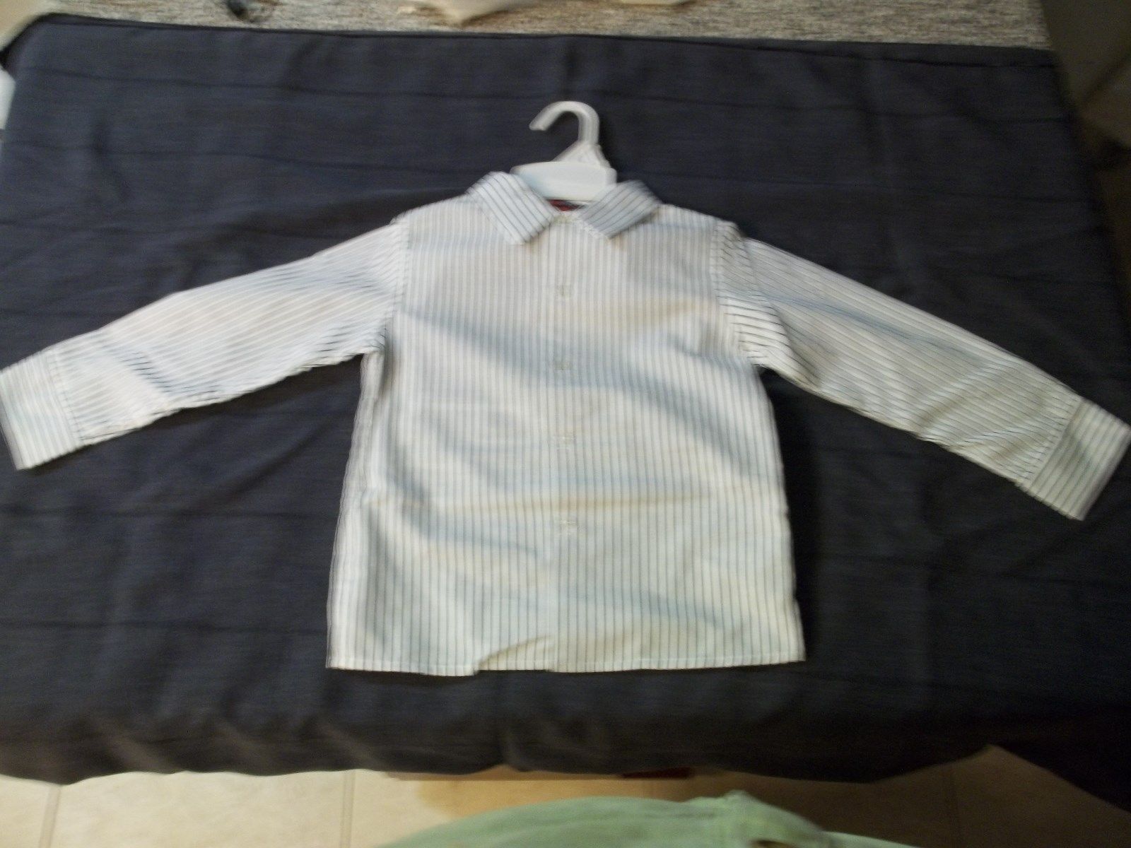 Good Lad Boys Long Sleeve Button down Shirt Size 4 - $10.00