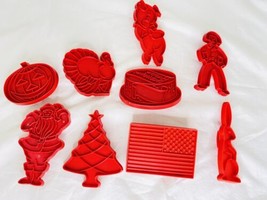 9 Vtg Tupperware Red Hard Plastic Cookie Cutters Holiday Christmas Halloween + - £23.33 GBP