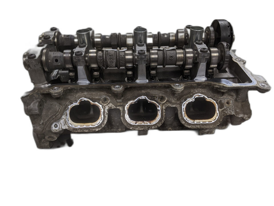 Right Cylinder Head From 2021 Chrysler 300 AWD 3.6 05184040AH - £181.67 GBP