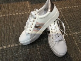 Dorothy Perkins white Trainers size 4.5 excellent cond worn once - £6.91 GBP