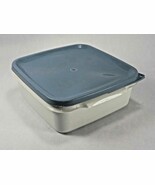 Vintage MAX KLEIN PLASTIC KITCHEN STORAGE CONTAINER S 2403 w/ Lid - $4.94