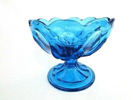 Vintage Anchor Hocking Blue Scalloped Glass Pedestal Compote Bowl Candy ... - £14.24 GBP