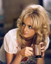 Butterflies Are Free Goldie Hawn 16x20 Canvas Giclee - £55.94 GBP