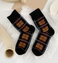Shades of Brown Plaid Socks Novelty Unisex 6-12 Crazy Fun SF84 - £6.14 GBP