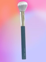 LARUCE LR304 Angle Brush in DENIM New In Sleeve MSRP $24 - $17.33