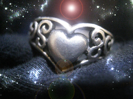 SPECIAL LOW PRICE HAUNTED RING ARMORED LOVE PROTECT OUR LOVE MAGICK - £156.20 GBP