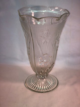 Vintage Iris And Herringbone Crystal Vase  Depression Glass Mint - £23.97 GBP