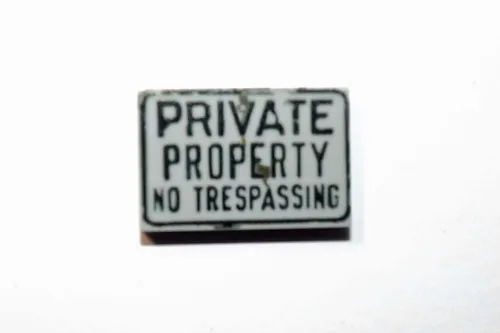 CStore Private Property Sign 2X3 Horror construction piece Action Figures - £2.87 GBP