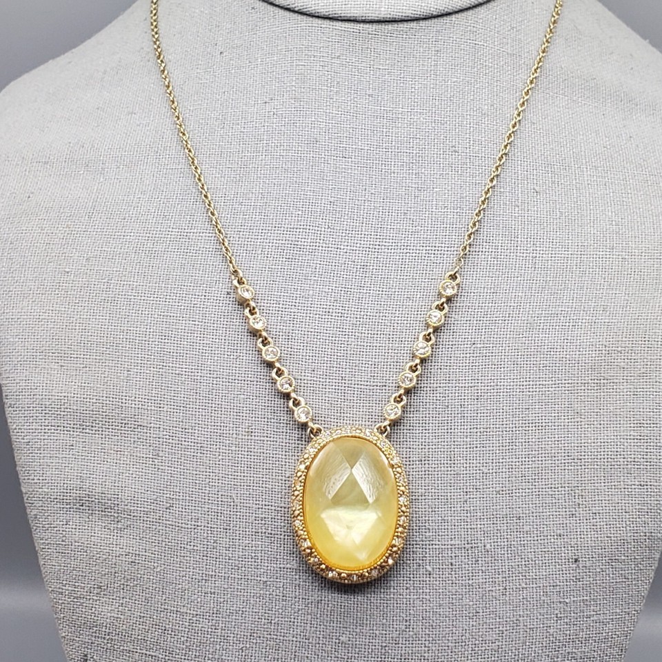 Avon Pendant Necklace Yellow Facet Oval Rhinestone Halo Gold Tone 18&quot; Long - $19.99
