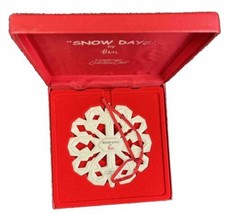 Longaberger Collectors Club &quot;Snow Days&quot; by Ben 2004 Snowflake Ornament - £8.19 GBP