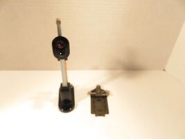 MTH TRAINS  153 BLOCK SIGNAL W/PLATE- WORKS FINE- 0/027- EXC. - M9 - $26.55