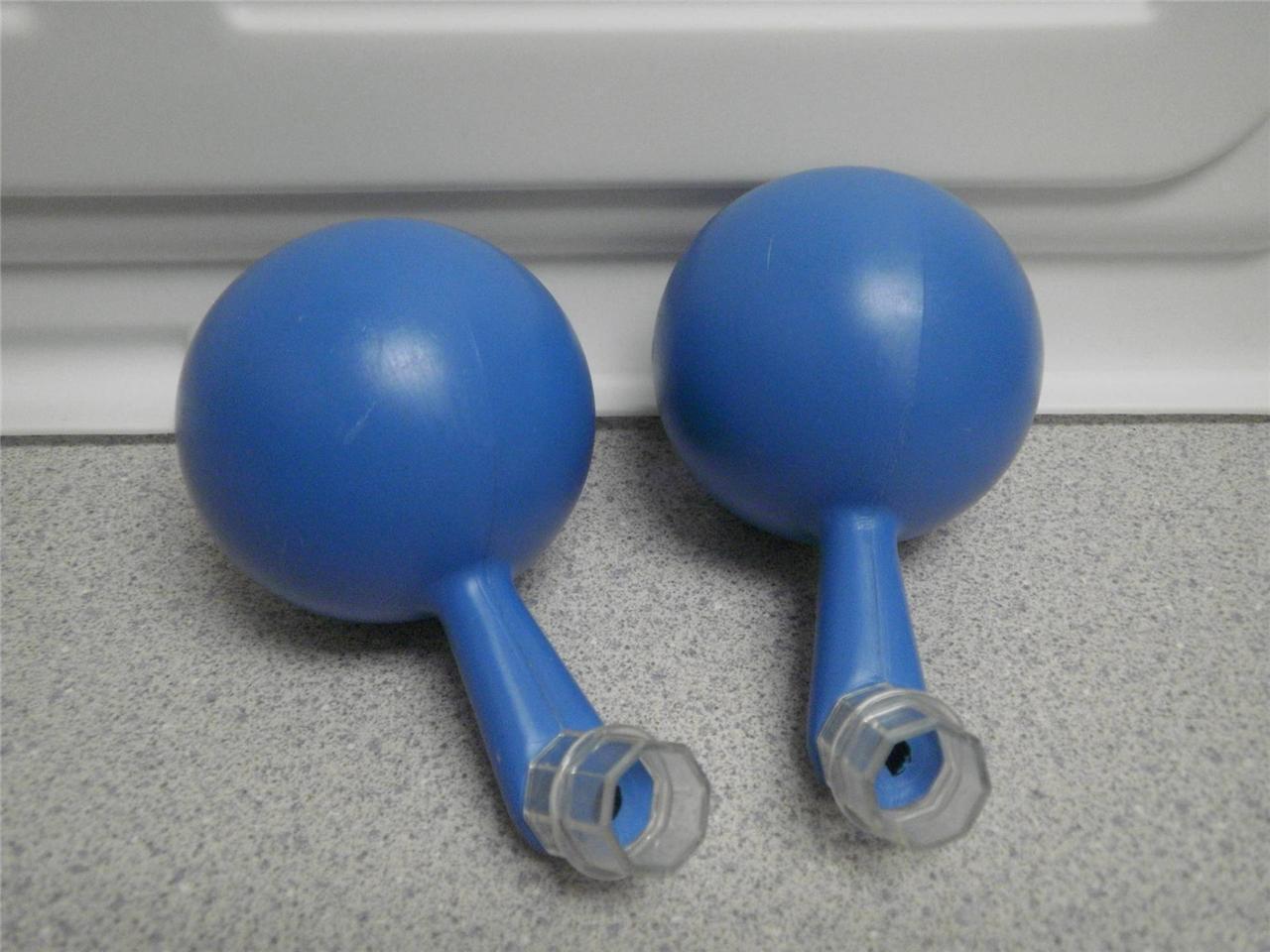 SPACELINK- 2 BLUE FLOATS WITH CONNECTORS- GOOD CONDITION- L214 - $4.55