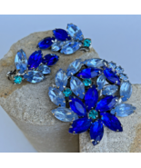 Juliana D&amp;E Verified Blue Circle Flower Rhinestone Brooch Pin &amp; Clip Ear... - £153.34 GBP