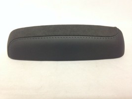 CTS-V 2014-18 suede &amp; jet black upper end cap. Goes behind lid on center console - £9.71 GBP