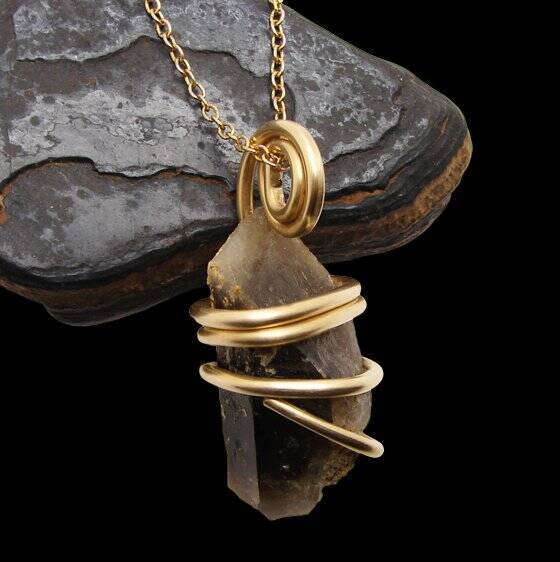 RARE BLACK DRAGON QUARTZ PENDANT IN BRONZE MERLIN&#39;S GOLD 460 - $44.00