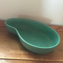 Vintage Royal Haeger USA RG67 Signed Matte Green Shallow Art Pottery Kidney Shap - £17.20 GBP