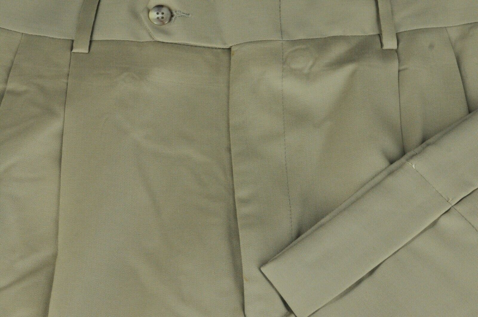 Jos A Bank Men's Tan All Season Wool Pleated Dress Pants 32 x 30 - $30.59
