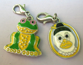 Frog &amp; Mother Goose Charms Signed CWD W?  SIlver tone with enamel Pink Eye Frog - £8.03 GBP