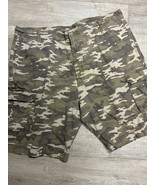 Wrangler Camo Cargo Shorts - Men&#39;s 42 Y2K Skate Ripstop Gorpcore Military - $30.86 CAD