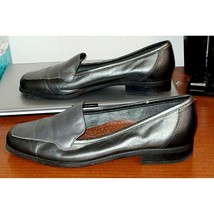 Women&#39;s Naturalizer Flex Leather Slip-on Shoe Metallic Silver 9M Suede L... - £19.62 GBP