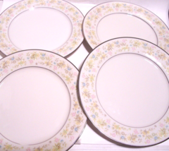 Set of 4 Noritake IVORY Color Dinner Plates 10 1/2&quot; Japan 7150 Blossom Time - £31.16 GBP