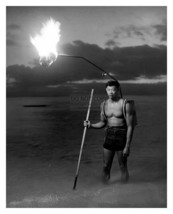 Man Night Spear Fishing In Hawaii Large Torch 1948 8X10 Photo - £6.68 GBP