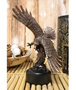 9.25&quot; Tall Wings of Glory Swooping Broad Winged Bald Eagle By Cliff Rock... - $819.62 MXN