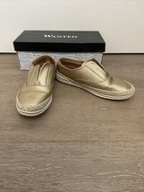 Wanted SHOES Slip On Fashion Sneaker Gold Blend Size 7 - 257854 Good Use... - $418.15 MXN