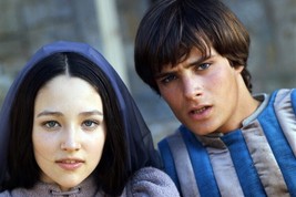 Olivia Hussey Leonard Whiting Romeo And Juliet 24x36 Inch Poster 1968 - £23.66 GBP