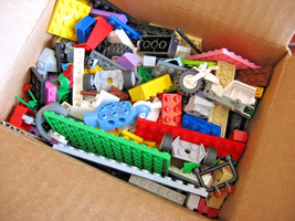 Mixed Loose Legos Bricks, Tiles, Blocks, Dots, Slopes, Wheels &amp; Parts, 1 Pound - £11.62 GBP
