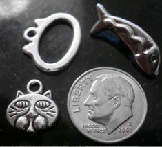 Cat &amp; fish clasp silver plated no lead  toggle jewelry clasp 3 pcs FPC165 - £1.54 GBP
