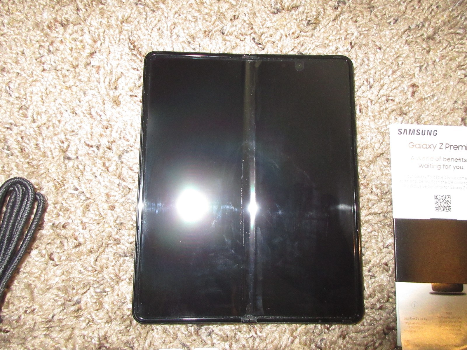 Samsung Galaxy Z Fold3 256GB Phantom Green T-Mobile Item image 5