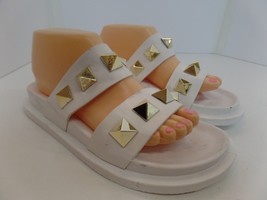 Qupid White Strappy Rubber Slip on Sandals W Bold Goldtone Riveting Sz 8 - £19.41 GBP