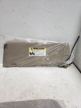 Passenger Right RH Sun Visor Illuminated Vinyl Fits 06-09 BMW 550i OEM**... - $18.41