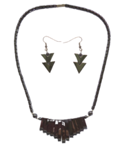 Hematite Stone Dark Gray Beaded Bib Fan Necklace Arrow Earrings Jewelry Set - £10.50 GBP