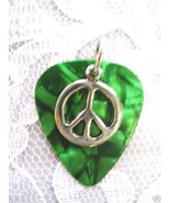 PEACE SIGN ON DARK GREEN GUITAR PICK DOUBLE PENDANT ADJUSTABLE CORD NECK... - €4,28 EUR PEACE SIGN ON DARK GREEN GUITAR PICK DOUBLE PENDANT ADJUSTABLE CORD NECK... - €4,28 EUR