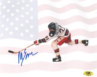 Primary image for Mike Eruzione signed 1980 Team USA Olympic Hockey 16X20 Photo w/ Flag- Game Winn