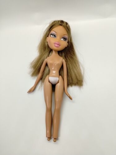 Primary image for 2007 BRATZ Play Sports - Cheerleader Yasmin Doll - Nude MGA - Great Condition