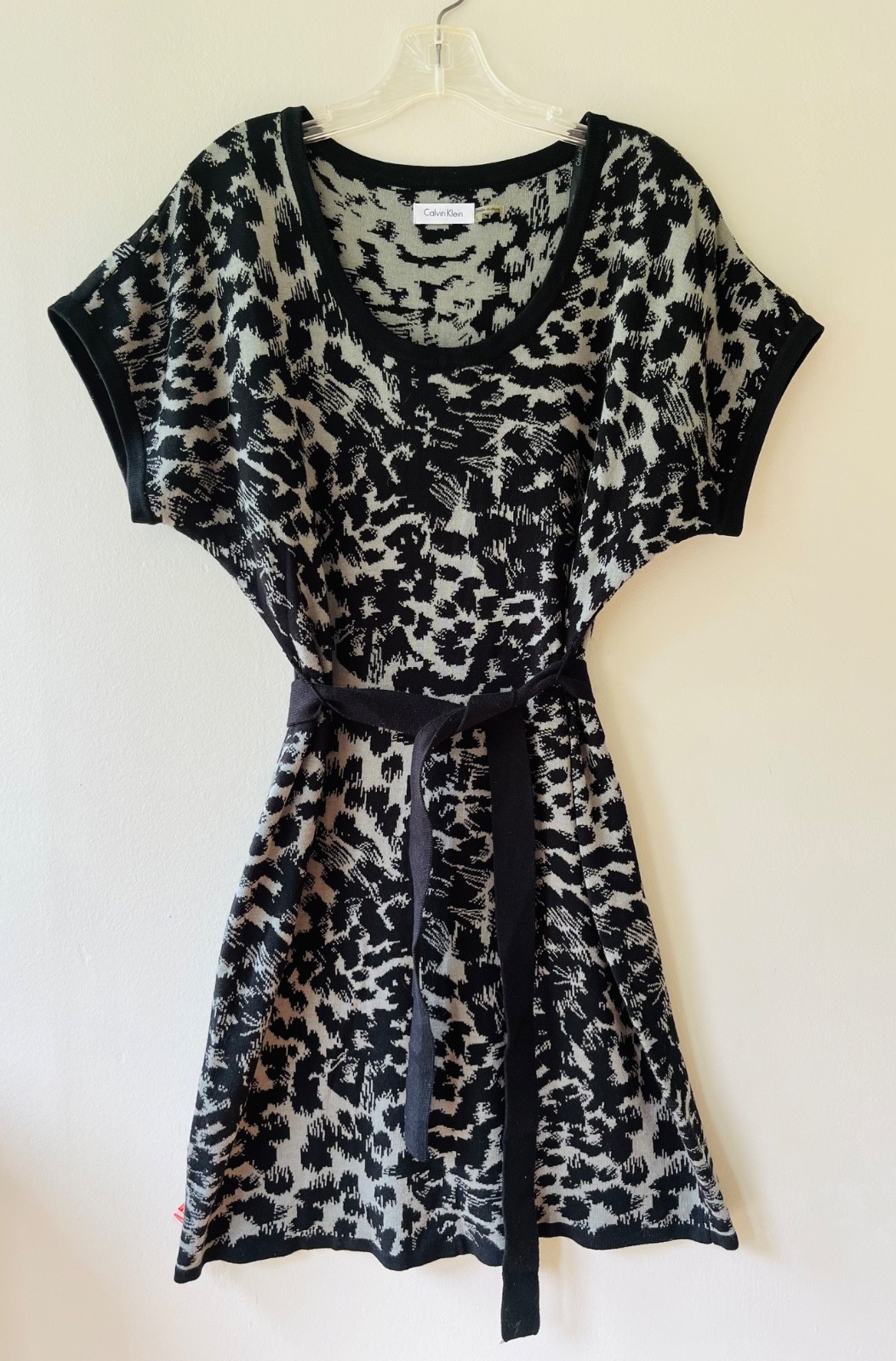 Calvin Klein Sz L Black Gray Sweater Knit Midi Shirt Dress Belted Short ... - $22.91